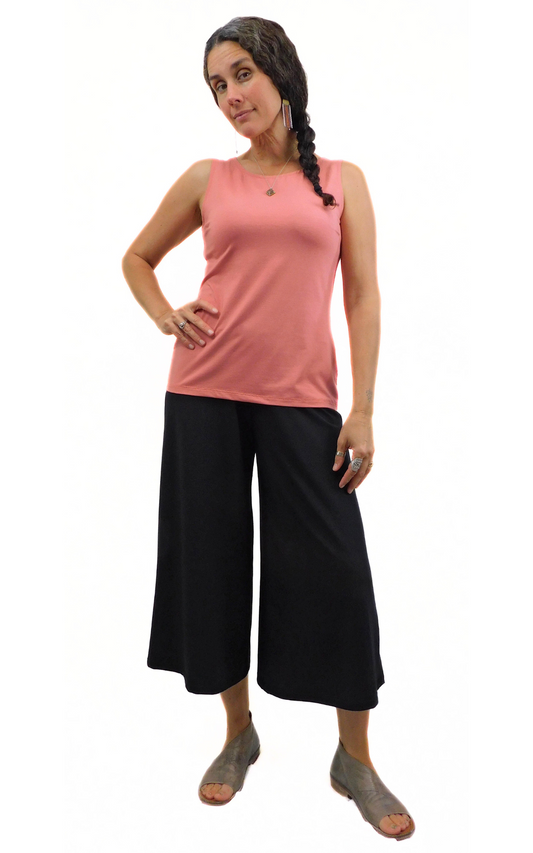 Xtra Wide 25" Long Capri Pant - Black